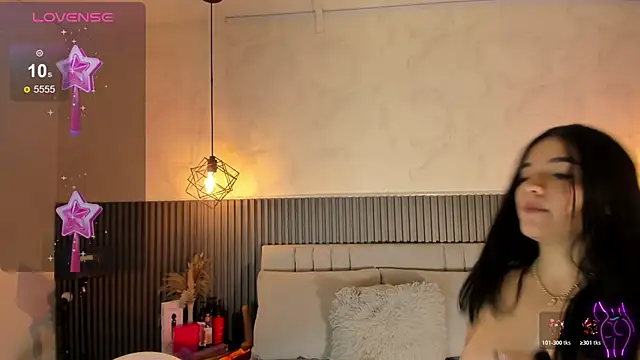 Snapshot of PAULETEJOHNSON chatting on February 18, 3:02 am PAULETEJOHNSON online show from February 18, 3:02 am