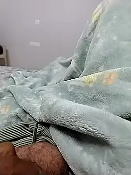 Desiandaz online show from November 16, 3:50 pm