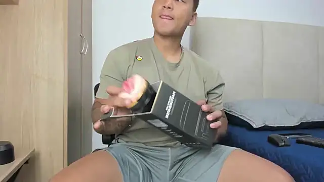 Hector 21  online show from February 1, 1:42 pm