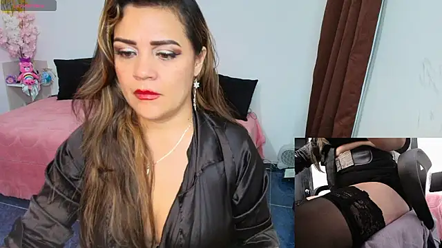 Paulina-Becerraa online show from March 27, 8:37 am