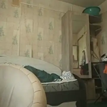 Tupo070481 online show from April 1, 1:41 pm