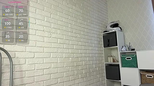 KayleenCurtis online show from February 3, 6:40 am