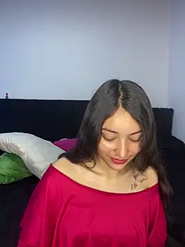 Snapshot of hotwife26 chatting on December 20, 2:24 pm hotwife26 online show from December 20, 2:24 pm