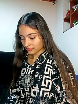 Snapshot of hotwife26 chatting on February 16, 12:29 am hotwife26 online show from February 16, 12:29 am