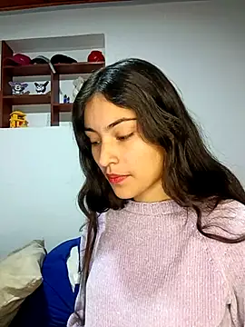 Snapshot of hotwife26 chatting on February 20, 12:40 am hotwife26 online show from February 20, 12:40 am