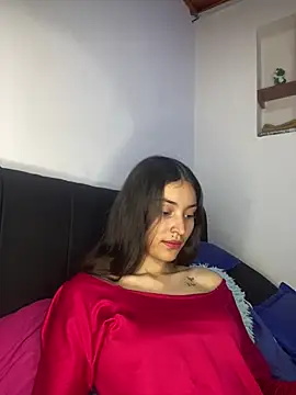 hotwife26 online show from April 9, 10:59 pm