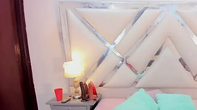 Snapshot of belkilima chatting on October 24, 5:04 am belkilima online show from October 24, 5:04 am