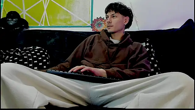 Dioniso guy8 online show from March 10, 6:57 pm