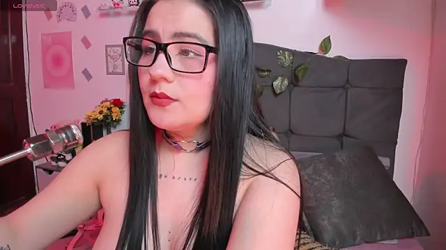 Snapshot of Fia__ chatting on October 2, 1:45 am Fia online show from October 2, 1:45 am