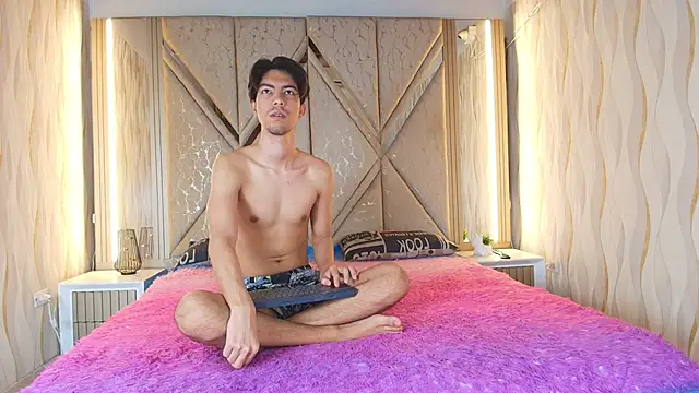 Couplex xxx online show from June 30, 7:31 am