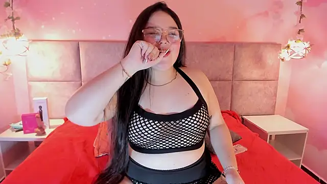 Lushi Love online show from October 22, 5:45 pm