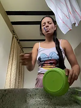 Mia jhoonson online show from February 7, 11:47 am