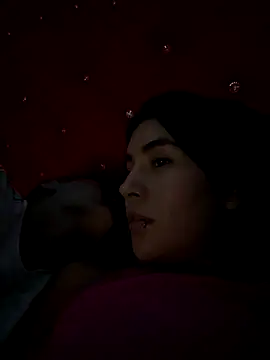 Snapshot of prayingtothesky chatting on November 9, 4:44 am prayingtothesky online show from November 9, 4:44 am