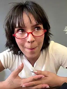 Adry Bach  online show from September 14, 9:25 pm