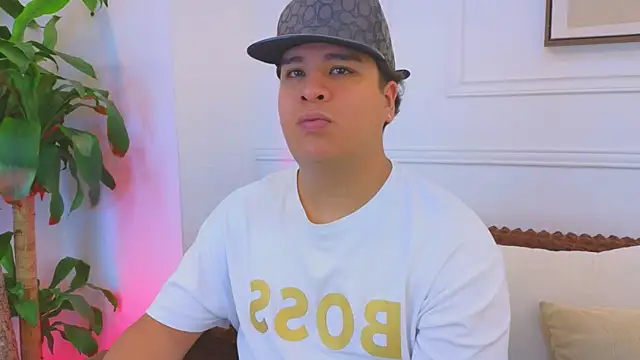 Naim Bennetsex online show from April 4, 7:11 pm