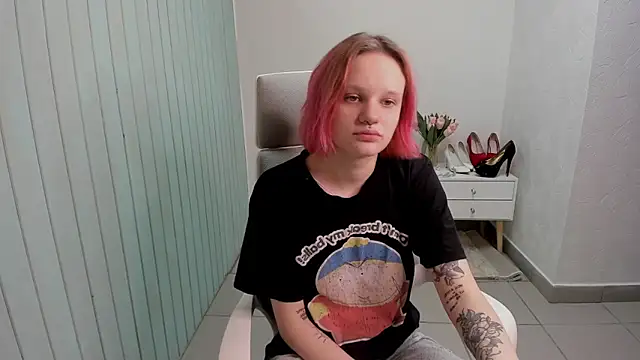 Elieiza xo online show from September 19, 4:03 am