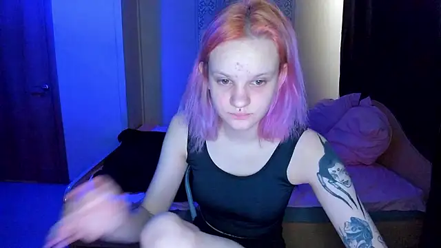 Elieiza xo online show from February 13, 9:05 am