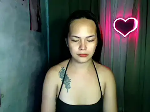 sweetsassyxx online show from February 11, 3:50 pm