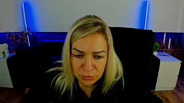 Anna Snows online show from September 25, 1:37 pm