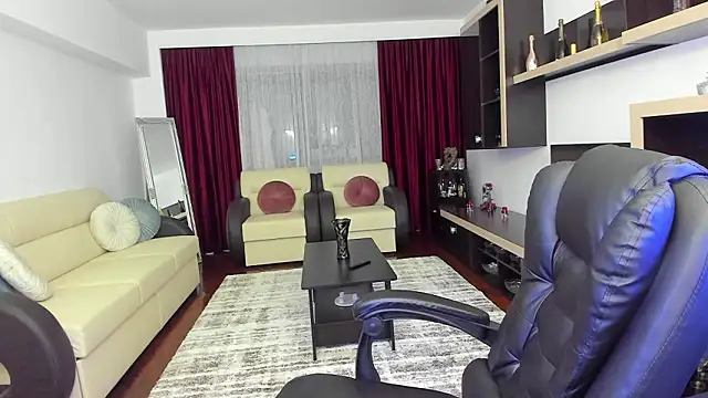 Ella sweety00 online show from February 14, 11:45 pm