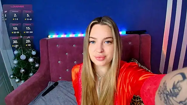 Emma  Ross online show from December 20, 2:40 am