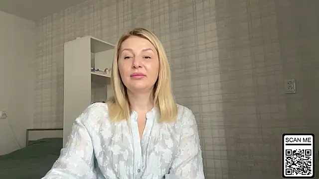 Blondie xoxoxo online show from February 17, 8:22 am