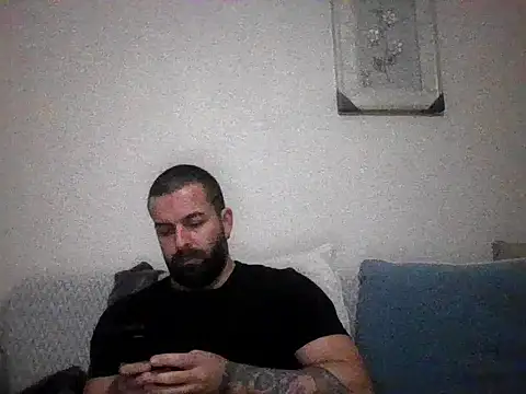 Snapshot of kean2365 chatting on February 1, 10:41 pm kean2365 online show from February 1, 10:41 pm