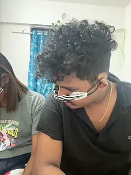 Cutie Shruti online show from November 11, 6:52 pm