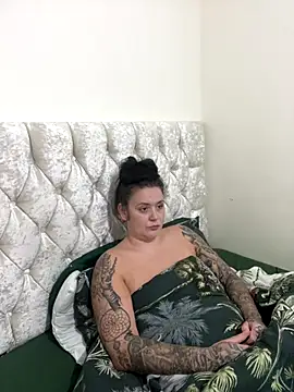 Charsworld online show from December 22, 9:39 am