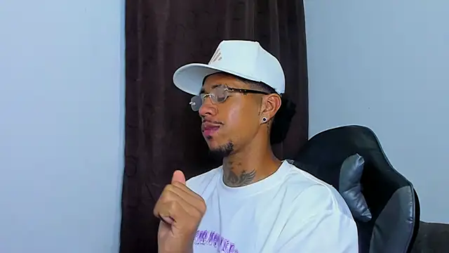 violet and myers online show from March 18, 11:08 pm