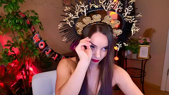 Snapshot of shes_rebel chatting on October 18, 6:08 pm shes rebel online show from October 18, 6:08 pm