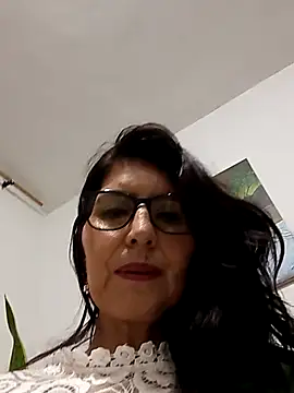 Snapshot of swity_foster chatting on October 5, 8:23 am swity foster online show from October 5, 8:23 am