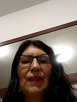 Snapshot of swity_foster chatting on October 15, 10:59 am swity foster online show from October 15, 10:59 am