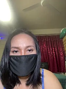 Snapshot of melyiaaa chatting on June 28, 2:23 pm melyiaaa online show from June 28, 2:23 pm