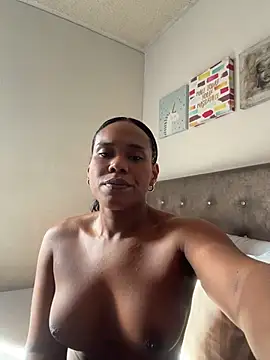 Snapshot of Ashleyroberst chatting on July 2, 1:39 pm Ashleyroberst online show from July 2, 1:39 pm
