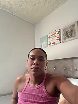 Snapshot of Ashleyroberst chatting on July 3, 1:28 pm Ashleyroberst online show from July 3, 1:28 pm