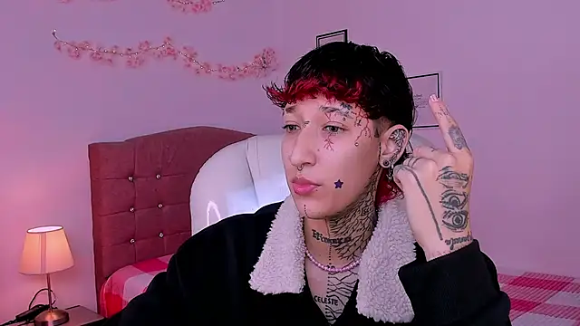 Luci Rose online show from February 18, 2:35 pm