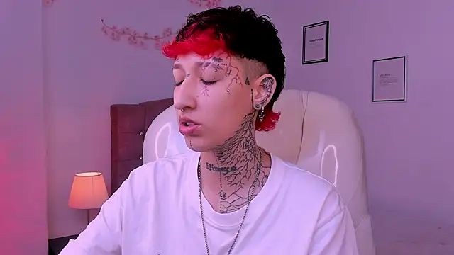 Snapshot of Luci_Rose chatting on June 16, 3:14 pm Luci Rose online show from June 16, 3:14 pm