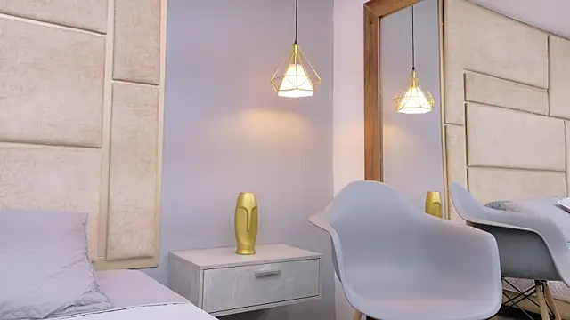 Ashley HotGirl online show from December 17, 7:53 pm