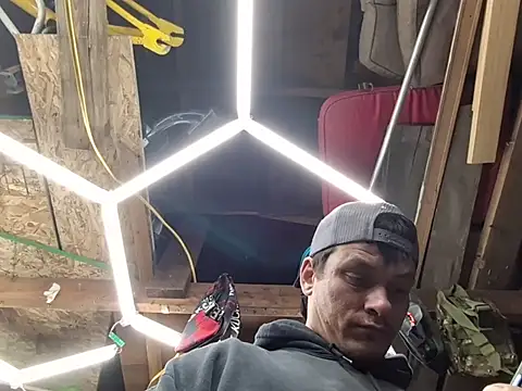 twistafatpipe online show from February 26, 4:55 am