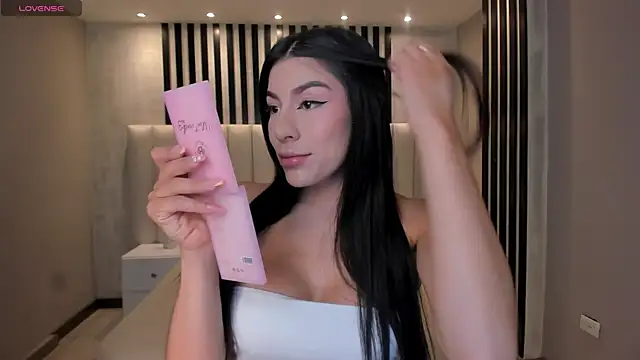 MaddisonTaylor1 online show from July 19, 11:47 am