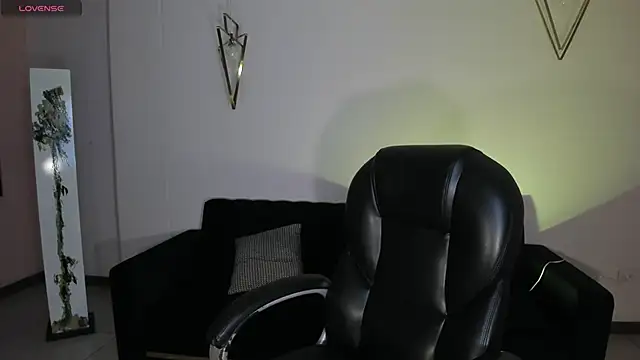 LizzCooper online show from November 25, 3:28 am