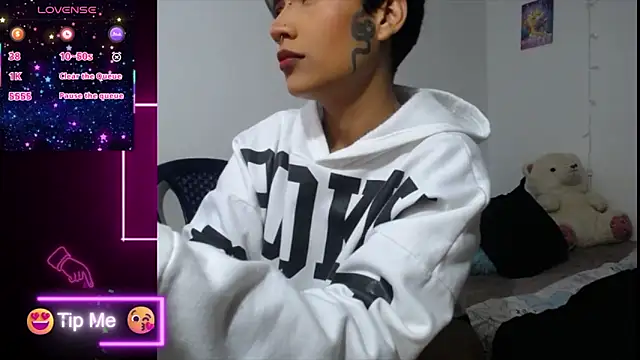 Snapshot of Papi_Mami_Live chatting on December 17, 10:05 pm Papi Mami Live online show from December 17, 10:05 pm