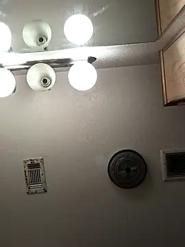 Snapshot of Candy_Head chatting on October 24, 3:58 am Candy Head online show from October 24, 3:58 am