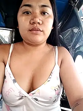 EATALLUCANPUSSYPINAY online show from April 14, 1:33 am