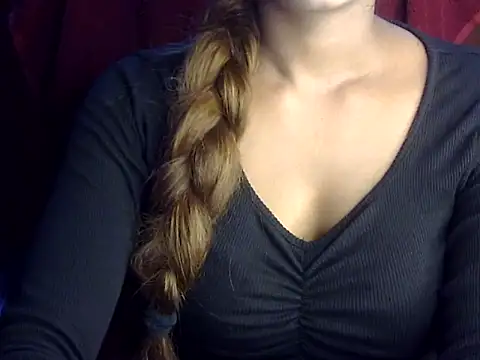 heartless Queen online show from November 25, 5:18 am