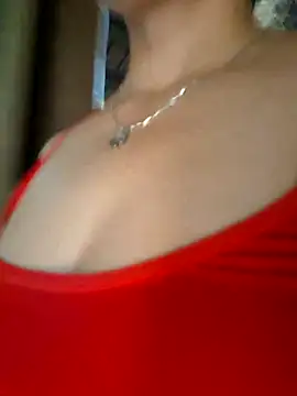 Snapshot of Nana-bar chatting on June 13, 11:35 pm Nana-bar online show from June 13, 11:35 pm