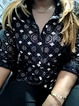 Snapshot of siya00 chatting on October 16, 7:04 pm siya00 online show from October 16, 7:04 pm