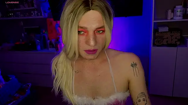 Snapshot of Kkkylie chatting on February 4, 4:57 pm Kkkylie online show from February 4, 4:57 pm