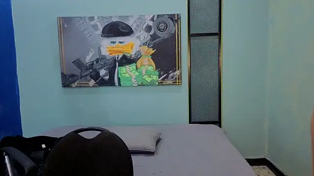 DylanGuss online show from November 25, 11:43 am